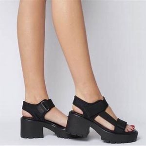 Vagabond Shoemakers. Women's Red Dioon Sandal. Like New.